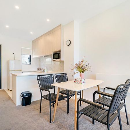 Cozy Brand New Townhouse 8 Villa โอ๊คแลนด์ ภายนอก รูปภาพ
