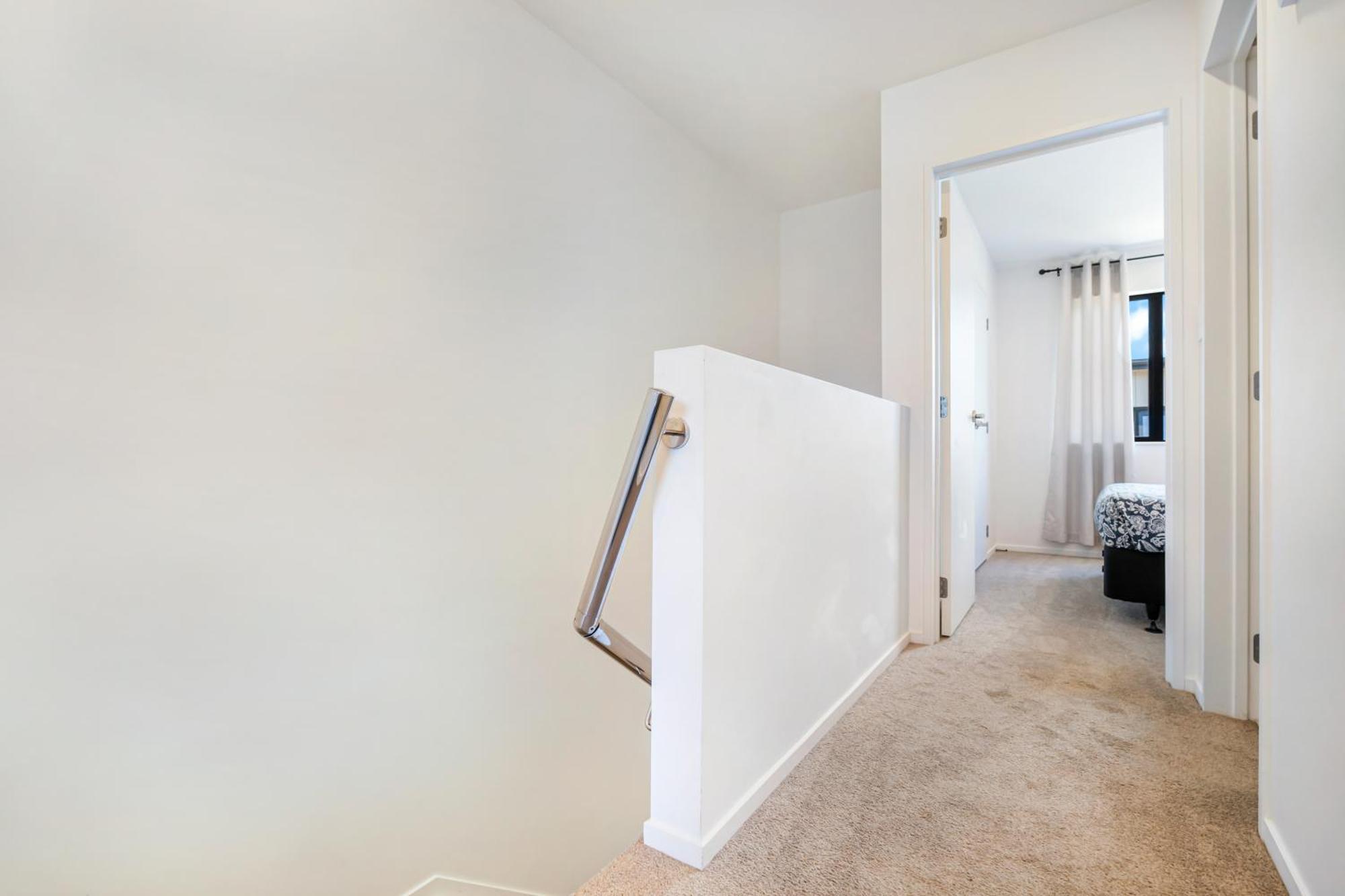 Cozy Brand New Townhouse 8 Villa โอ๊คแลนด์ ภายนอก รูปภาพ